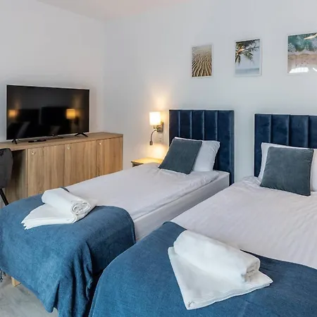 Srebrna Wydma ホリデーパーク *