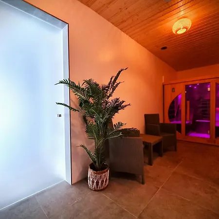 Srebrna Wydma ホリデーパーク ドンプキ