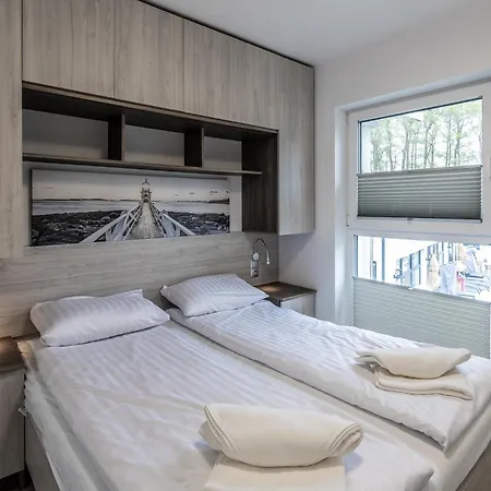 Srebrna Wydma ホリデーパーク ドンプキ